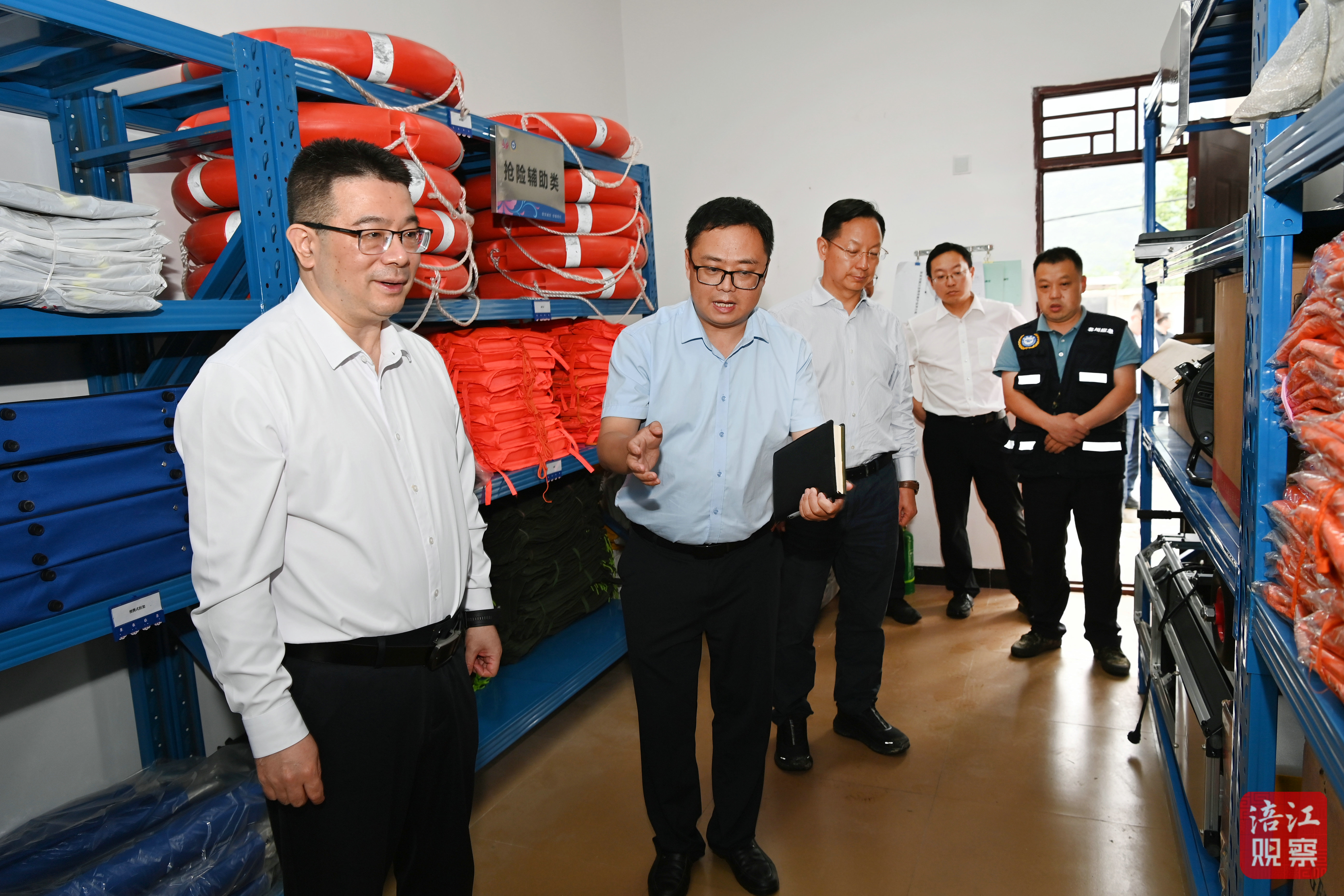 2025年5月30日，李云督導(dǎo)檢查安全生產(chǎn)、防汛抗旱和地災(zāi)防治工作1(陳家壩)  張莉 攝.jpg